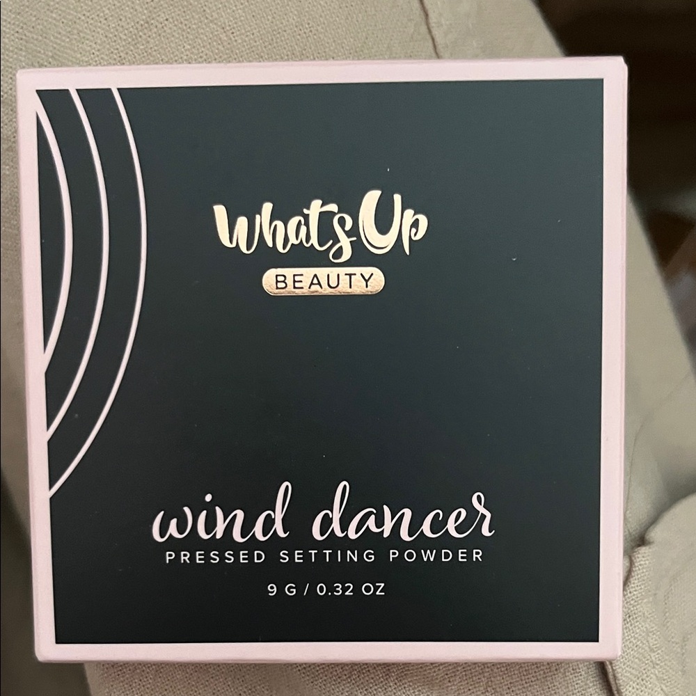 Wind Dancer Pressed Setting Powder - Black
